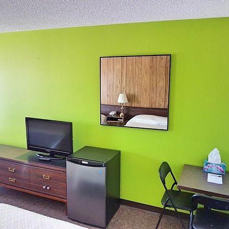 Elk Point Motel & Rv Park Extérieur photo