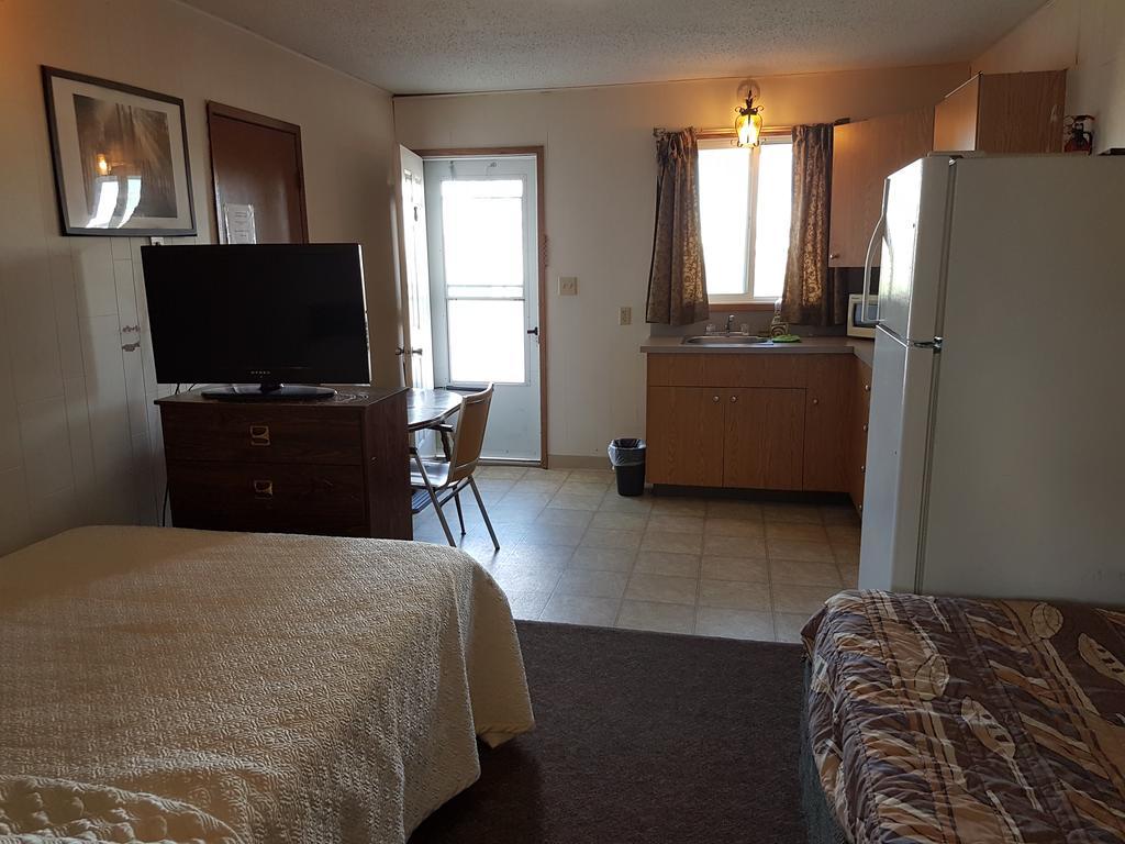 Elk Point Motel & Rv Park Extérieur photo