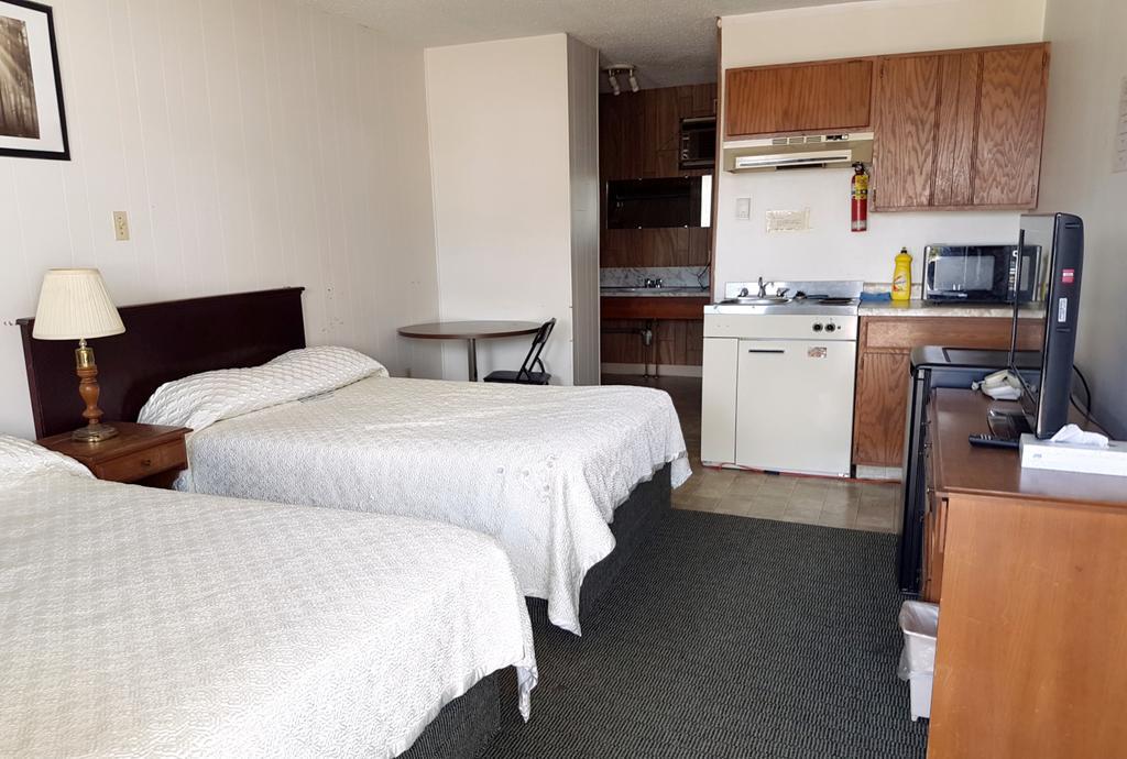 Elk Point Motel & Rv Park Extérieur photo